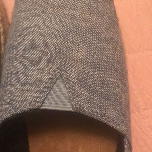 Tom Wedges - Picture 3 of 5